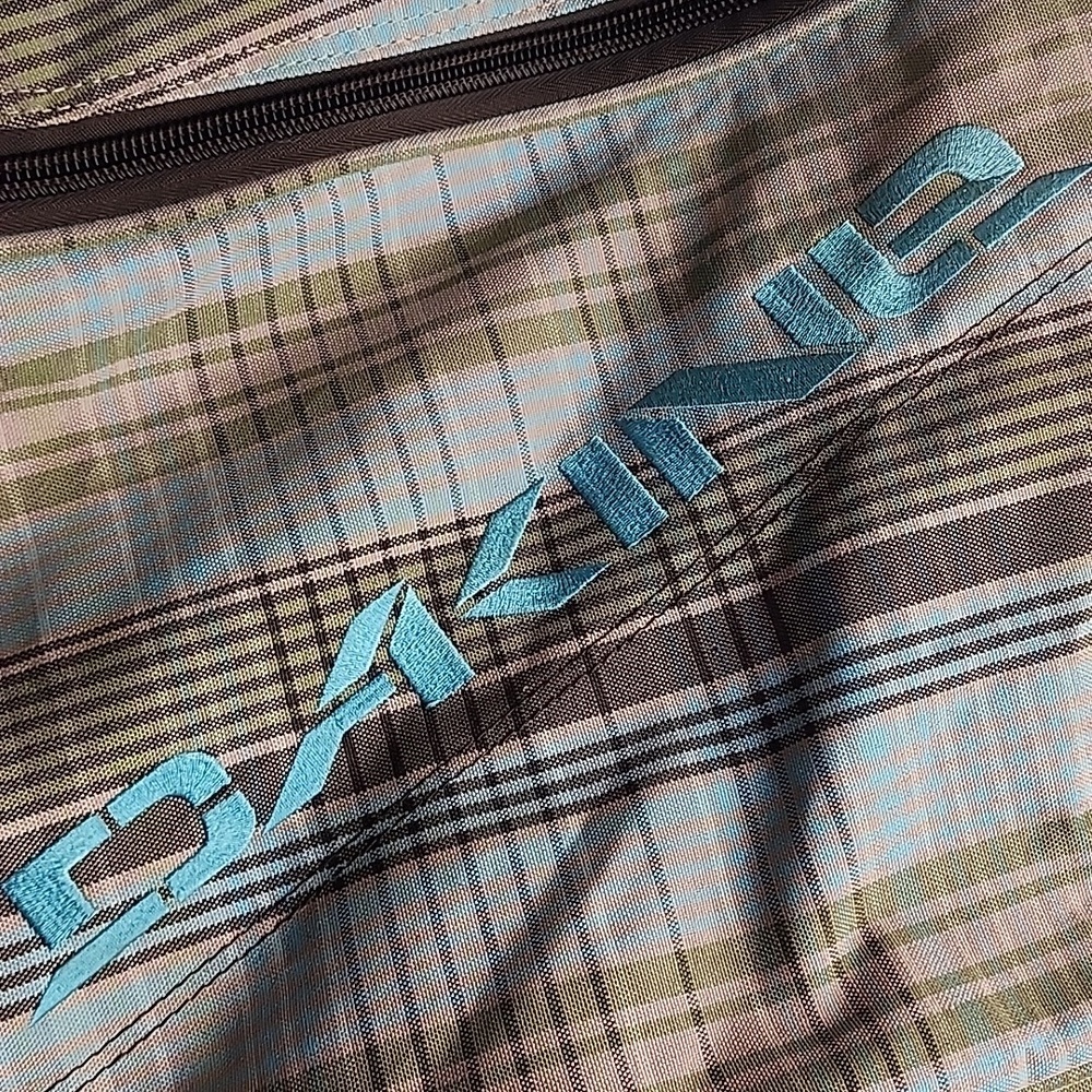 Dakine Vintage RARE Blue & Green Plaid Snowboard Bag - Picture 2 of 12